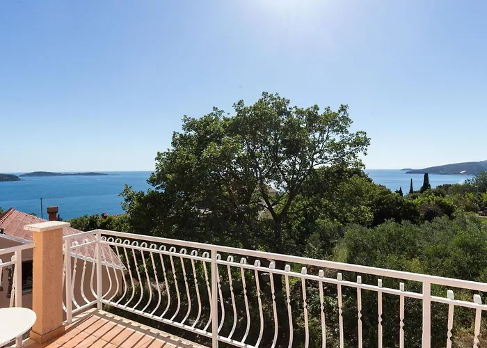 아파트 Dubravka 믈리니